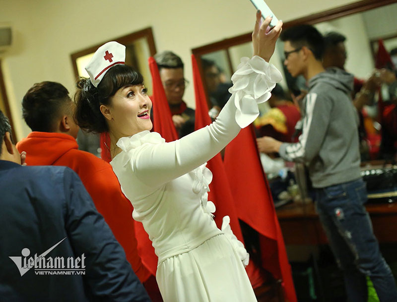 Độc quyền: Lặng người khi xem hình hậu trường Táo quân 2018