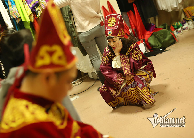 Độc quyền: Lặng người khi xem hình hậu trường Táo quân 2018