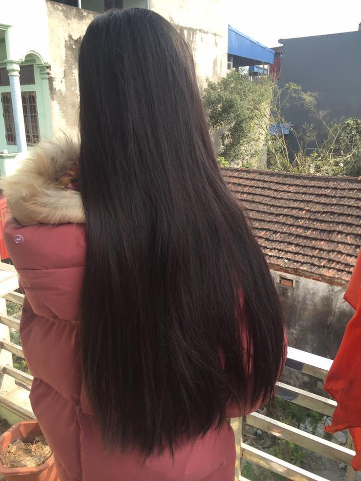 Salon tóc nhận gạch đá vì từ chối khách tóc dài, tuyên bố chỉ nhận làm tóc lỡ và ngắn!