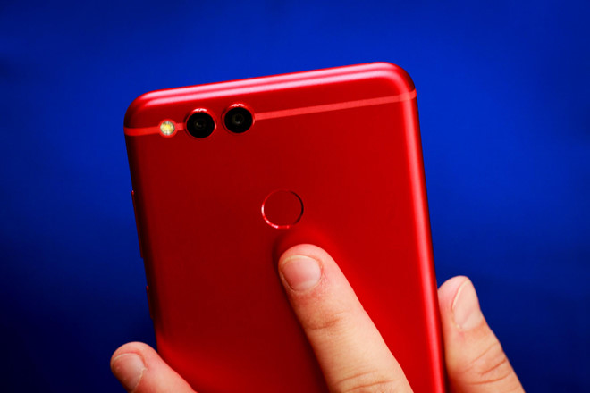 Những mẫu smartphone tuyệt đẹp cho Valentine Những mẫu smartphone tuyệt đẹp cho Valentine
