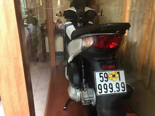 Dàn xe SH biển khủng, giá chát tại Việt Nam