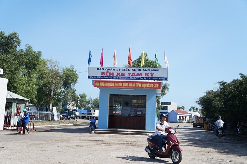 Quảng Nam quyết định tăng giá xe khách vào Nam sau Tết