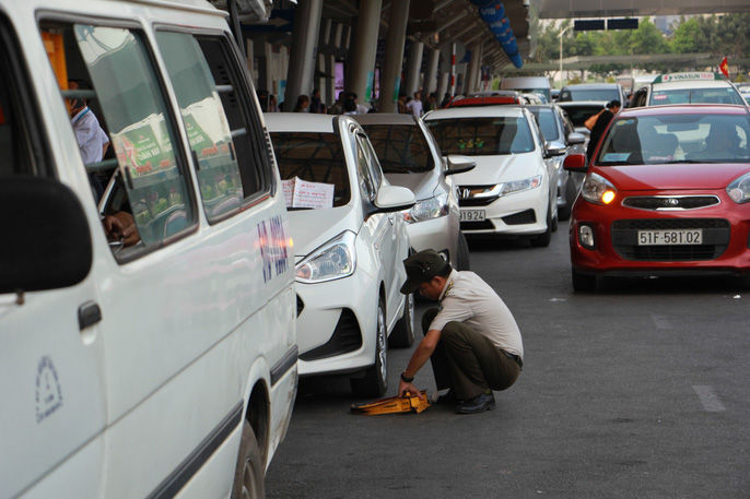 Khách qua sân bay Tân Sơn Nhất đạt kỷ lục trong dịp Tết Mậu Tuất 2018