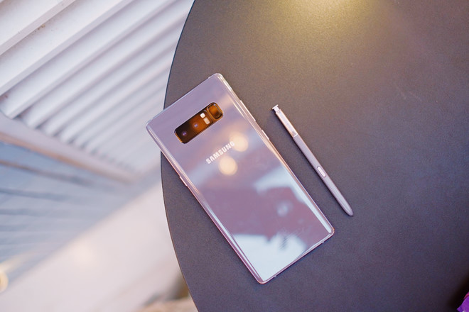 Loạt smartphone giảm giá sâu dịp cận Tết