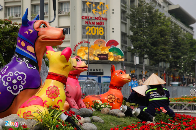 Sài Gòn đón mưa trái mùa ngay mùng 1 Tết Mậu Tuất 2018