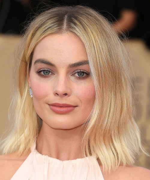 Cách dùng màu son nude dịp Valentine đẹp như sao