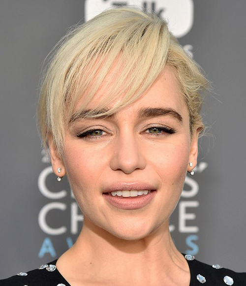 Cách dùng màu son nude dịp Valentine đẹp như sao