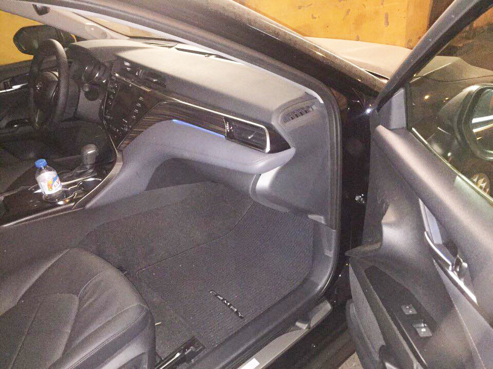 Toyota Camry thế hệ mới đầu tiên về Việt Nam giá gần 2,5 tỷ Toyota Camry thế hệ mới đầu tiên về Việt Nam giá gần 2,5 tỷ