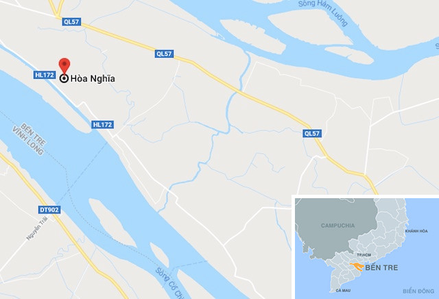 Nam thanh niên bị bắt khi vào tiệm vàng cướp nhẫn