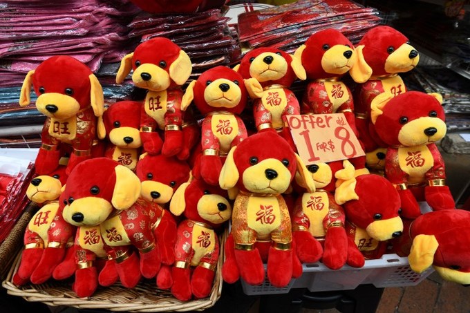 Không khí chuẩn bị Tết Mậu Tuất tại châu Á