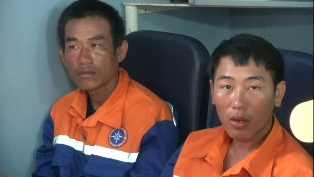 Chìm tàu cá 12 người, bốn ngư dân chết, mất tích