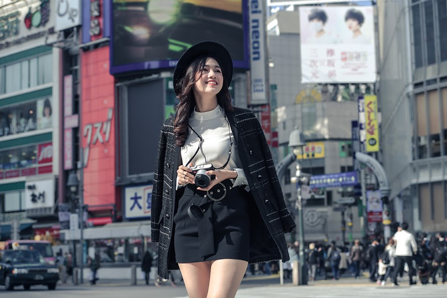 Á hậu Thanh Tú: Yêu cầu thủ như U23 Việt Nam cũng được