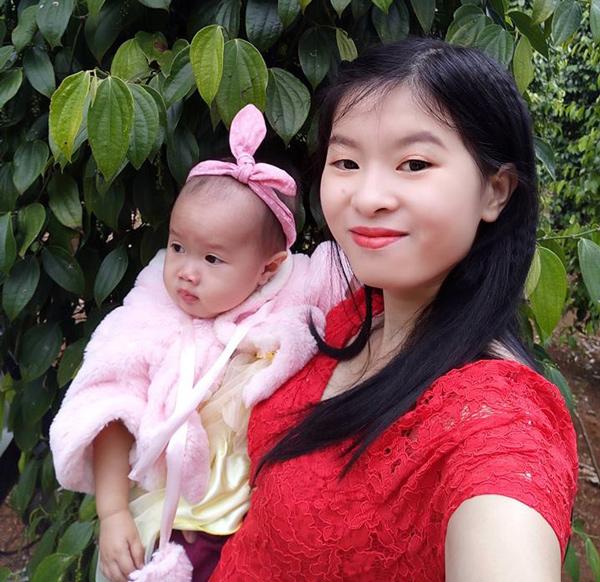 Kinh hoàng 16 tiếng đi sinh đúng 27 Tết của mẹ 9X