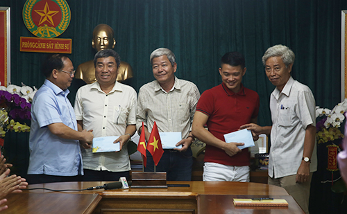 Trắng đêm giao thừa truy bắt kẻ sát hại cả gia đình ở Sài Gòn