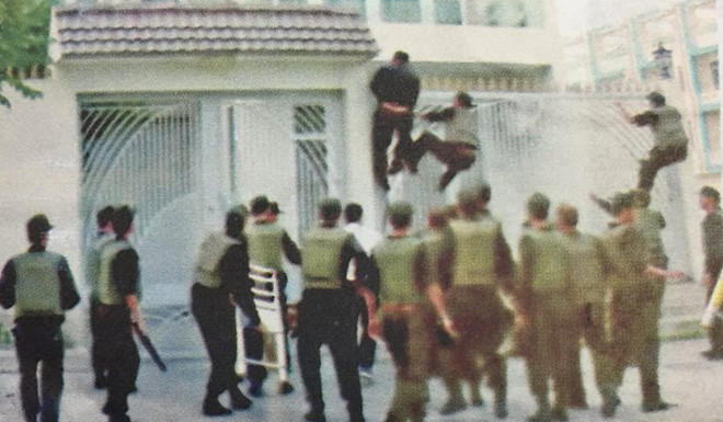 Cuộc truy lùng những tên tội phạm chỉ ở biệt thự