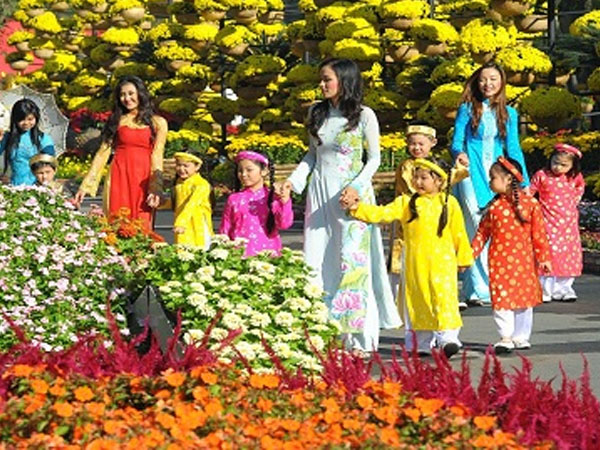 Chi tiết ngày giờ xuất hành tốt đầu năm 2018 Tết Mậu Tuất