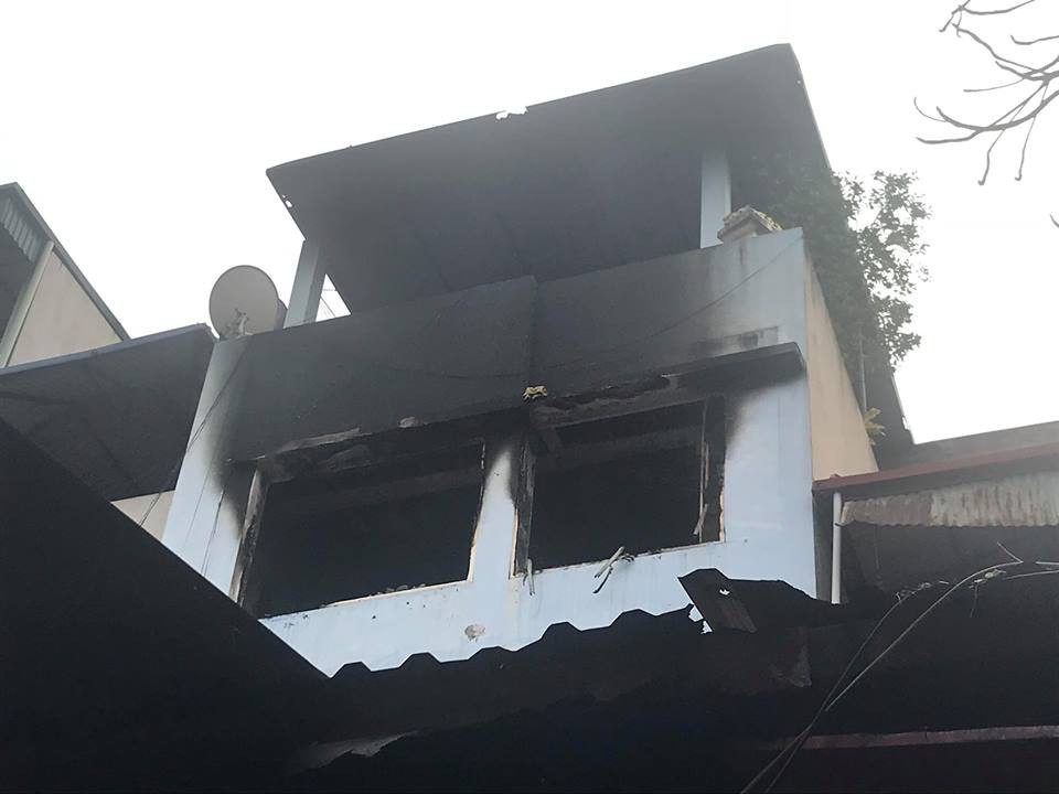 Lại cháy lớn nhà dân ở Hà Nội ngày mùng 2 Tết, nhiều người dân hốt hoảng bỏ chạy