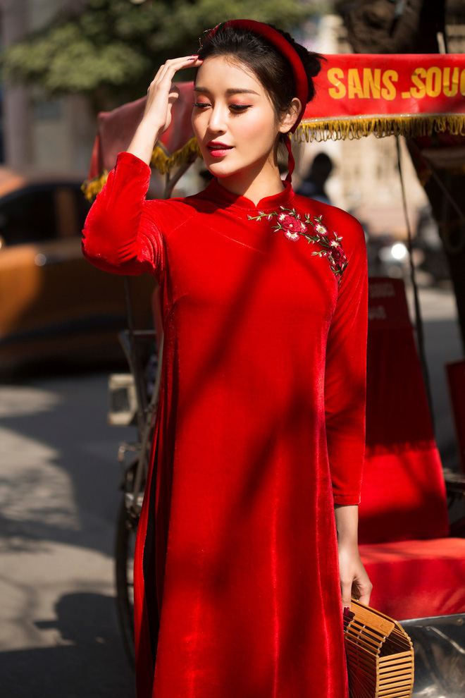 Á hậu Huyền My: Mùng 2 Tết, cả nhà tôi sẽ cùng nhau xuất ngoại lấy hên