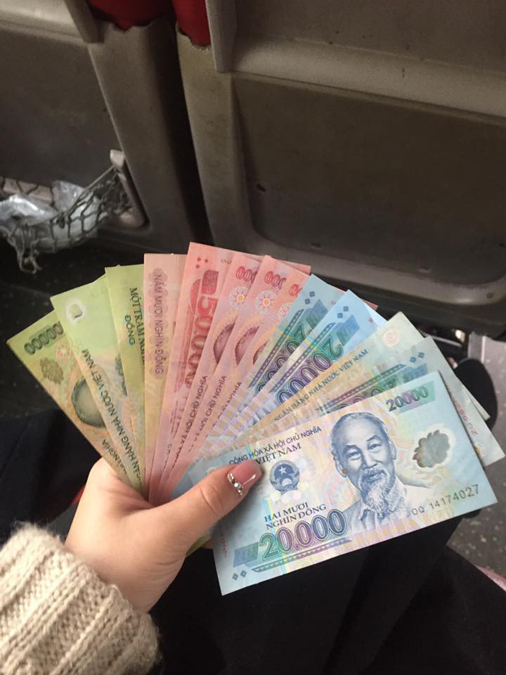 Thanh niên 27 tuổi kể chuyện Tết vẫn mong bà lì xì và cái kết phũ