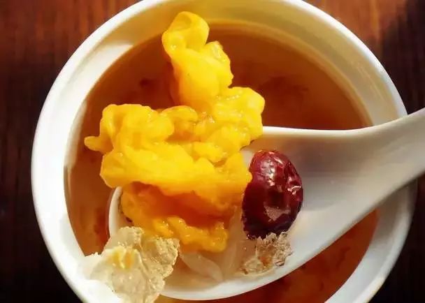 Kỳ lạ giống mộc nhĩ vàng siêu hiếm, giá 6,5 triệu VNĐ/kg