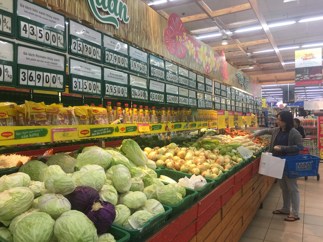 Nhiều siêu thị, chợ khai trương mùng 2, người mua vẫn nghỉ Tết