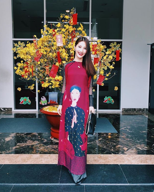 Tăng Thanh Hà và dàn sao Việt xúng xính váy áo đi chúc Tết