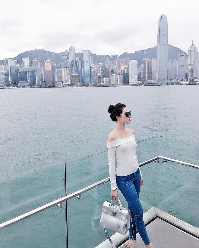 Tiểu thư hội con nhà giàu Việt than thở cũng xa xỉ hơn người: Ngồi giữa núi đồ hiệu vẫn lo không có đồ diện Tết Tiểu thư hội con nhà giàu Việt than thở cũng xa xỉ hơn người: Ngồi giữa núi đồ hiệu vẫn lo không có đồ diện Tết