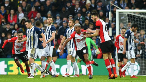 4 cầu thủ West Brom ăn cắp taxi hối hận gửi lời xin lỗi