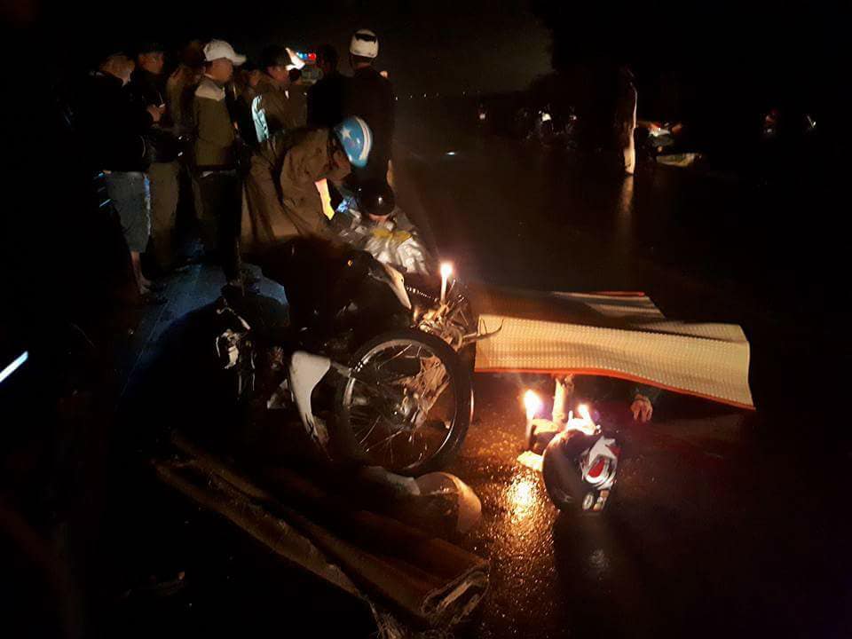 Đấu đầu xe khách, nam thanh niên chết thảm