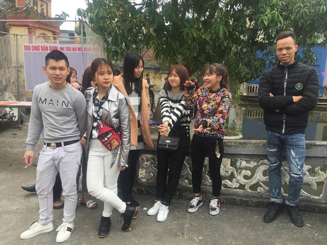 Thăm phiên chợ se duyên độc nhất thành Nam