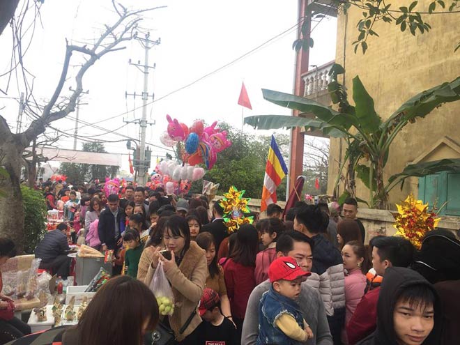 Thăm phiên chợ se duyên độc nhất thành Nam Thăm phiên chợ se duyên độc nhất thành Nam