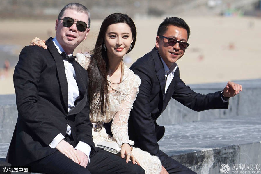 Triệu Vy - Phạm Băng Băng bị đồng nghiệp tiết lộ quá khứ đen tối với cần sa và cuộc sống buông thả?