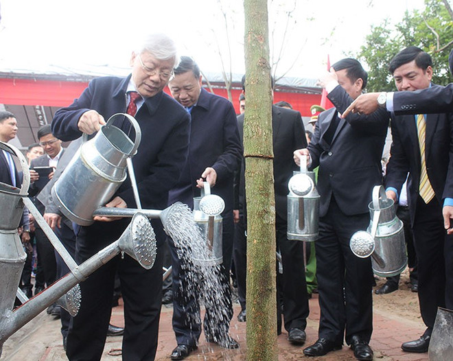 Tổng bí thư tham dự lễ phát động Tết trồng cây tại tỉnh Hưng Yên