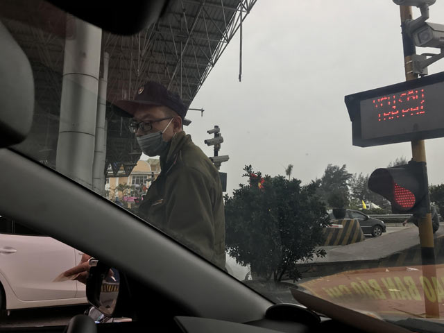 Cao tốc Pháp Vân- Cầu Giẽ vào Hà Nội ùn tắc hàng km