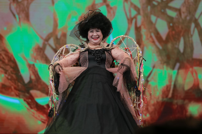 Tiết lộ bí mật đằng sau những trang phục ‘kỳ dị’ trong Táo Quân 2018