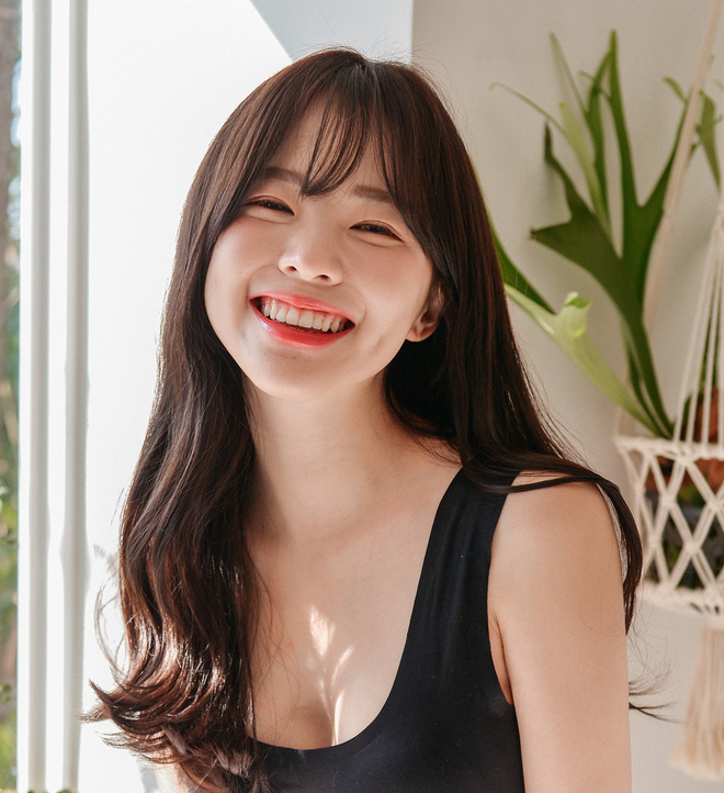 Chẳng cần đầu tư đồ đắt tiền, chỉ chút gel nha đam là đủ để bạn phục hồi cho tóc mềm mượt, bồng bềnh sau Tết Chẳng cần đầu tư đồ đắt tiền, chỉ chút gel nha đam là đủ để bạn phục hồi cho tóc mềm mượt, bồng bềnh sau Tết