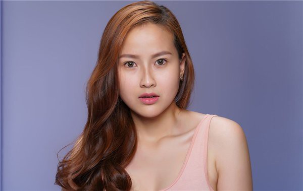 Đẳng cấp của dàn mỹ nhân tuổi Tuất showbiz Việt khi để mặt mộc: Bỏ lớp trang điểm vẫn xinh đẹp phát hờn!