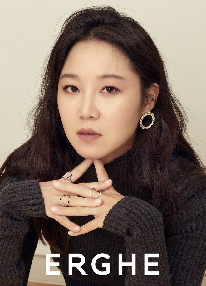 Loạt ngọc nữ đình đám đã yên bề gia thất, sao các chị đại này mãi vẫn chưa chịu lấy chồng?