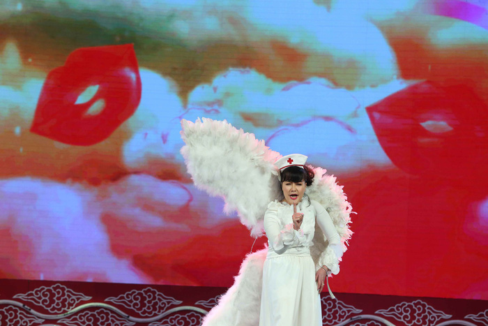 Táo quân Tết Mậu Tuất: kỳ thị giới tính - kỳ thị phụ nữ béo