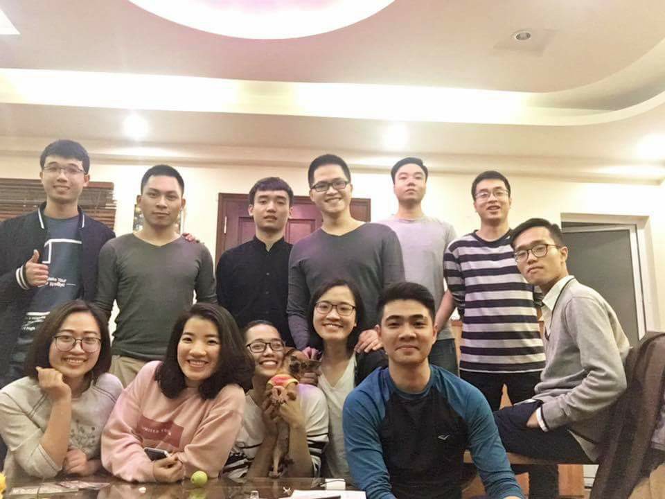 Chùm ảnh họp lớp: Mỗi năm quân số lại rơi rụng đi 1 ít