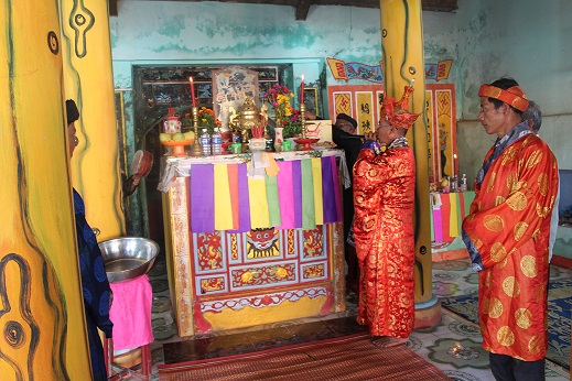 Hàng trăm ngư dân Quảng Nam đổ về cửa biển rước Nghinh thần cá ông