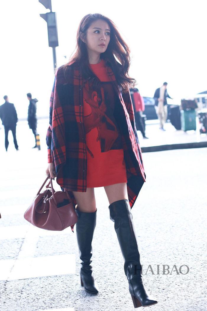 Mỹ nhân Hoa ngữ tiết lộ tuyệt chiêu ăn gian tuổi tác nhờ trang phục cực đơn giản!