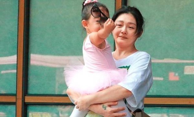 Giảm 10kg trong vòng 1 tháng, giờ đây Đại S đã tự tin khoe sắc vóc thon thả