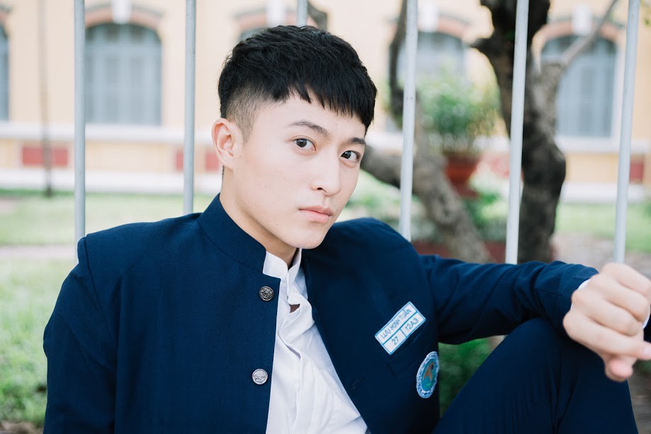 Trước khi gặp tai nạn nghiêm trọng gây ảnh hưởng tới diện mạo, Harry Lu sở hữu vẻ ngoài nam thần nhìn là mê Trước khi gặp tai nạn nghiêm trọng gây ảnh hưởng tới diện mạo, Harry Lu sở hữu vẻ ngoài nam thần nhìn là mê