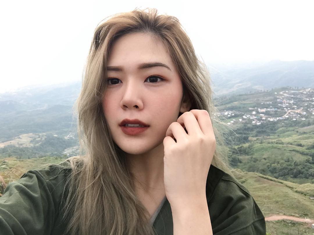 Mặt nào rẽ ngôi nấy: Cẩm nang chọn ngôi tóc hợp từng dáng mặt giúp bạn xinh và ăn ảnh hơn Mặt nào rẽ ngôi nấy: Cẩm nang chọn ngôi tóc hợp từng dáng mặt giúp bạn xinh và ăn ảnh hơn