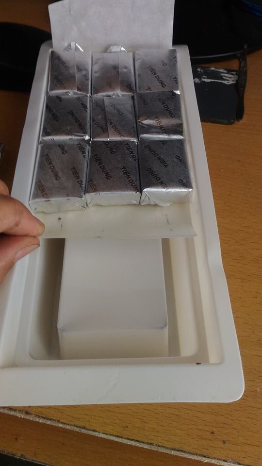 Vẫn biết quảng cáo rất hay lừa dối, nhưng treo đầu dê, bán thịt chó thế này thì có hơi quá rồi không?