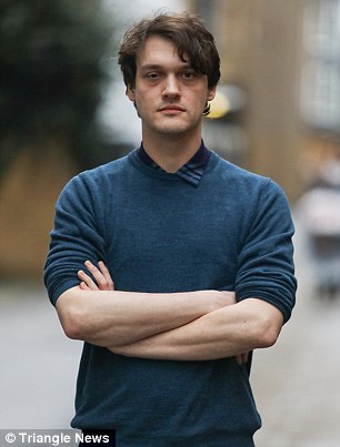 Find My iPhone tìm ra điện thoại tại đồn cảnh sát, tới tìm cảnh sát bảo không có