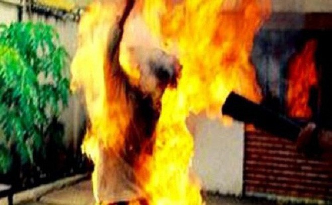 Điều tra vụ cô gái bốc cháy dữ dội sau khi cãi nhau với người yêu