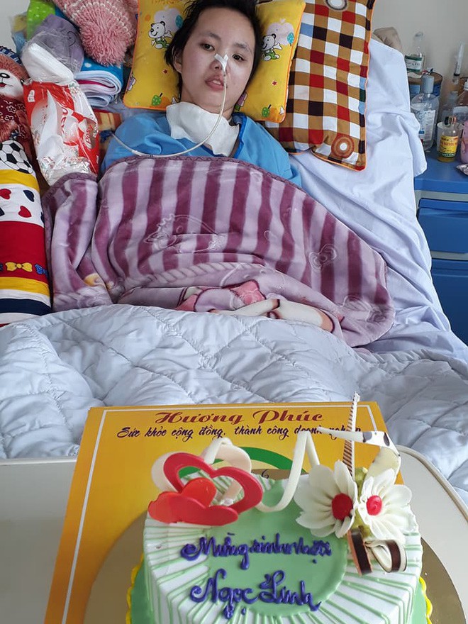 Sinh nhật đặc biệt của cô nữ sinh bị tai nạn giao thông, suốt nửa năm giành giật sự sống trong bệnh viện