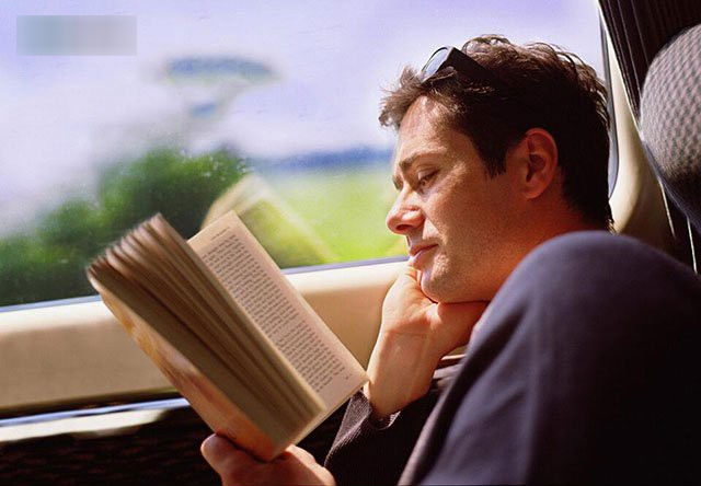 Ngồi vị trí nào trên ô tô, máy bay, tàu hoả... thì đỡ say xe nhất?